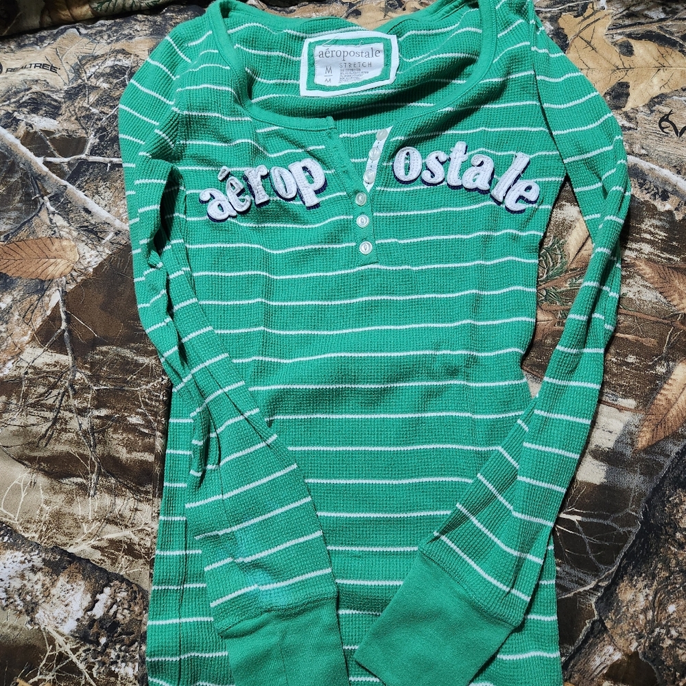 Long sleeve ribbed shirt